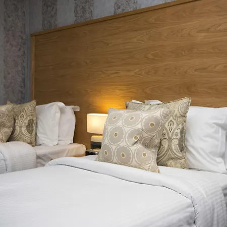 The Leathes Head 3*