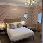 The Leathes Head Otel Borrowdale Valley