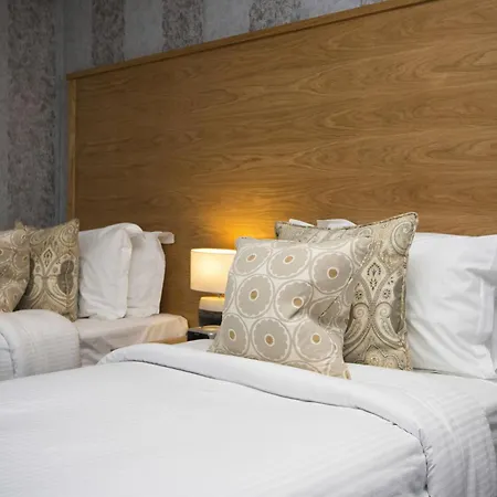 Hotel The Leathes Head