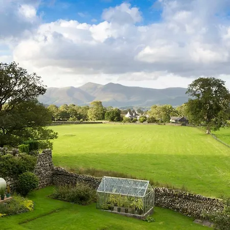 The Leathes Head 3* Borrowdale Valley